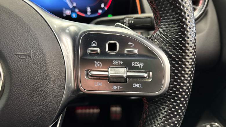 Mercedes-Benz GLB 200 AMG Line Premium 5dr 7G-Tronic Petrol Estate